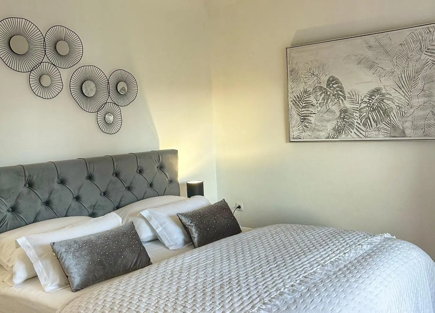 Apartment Dario 扎达尔